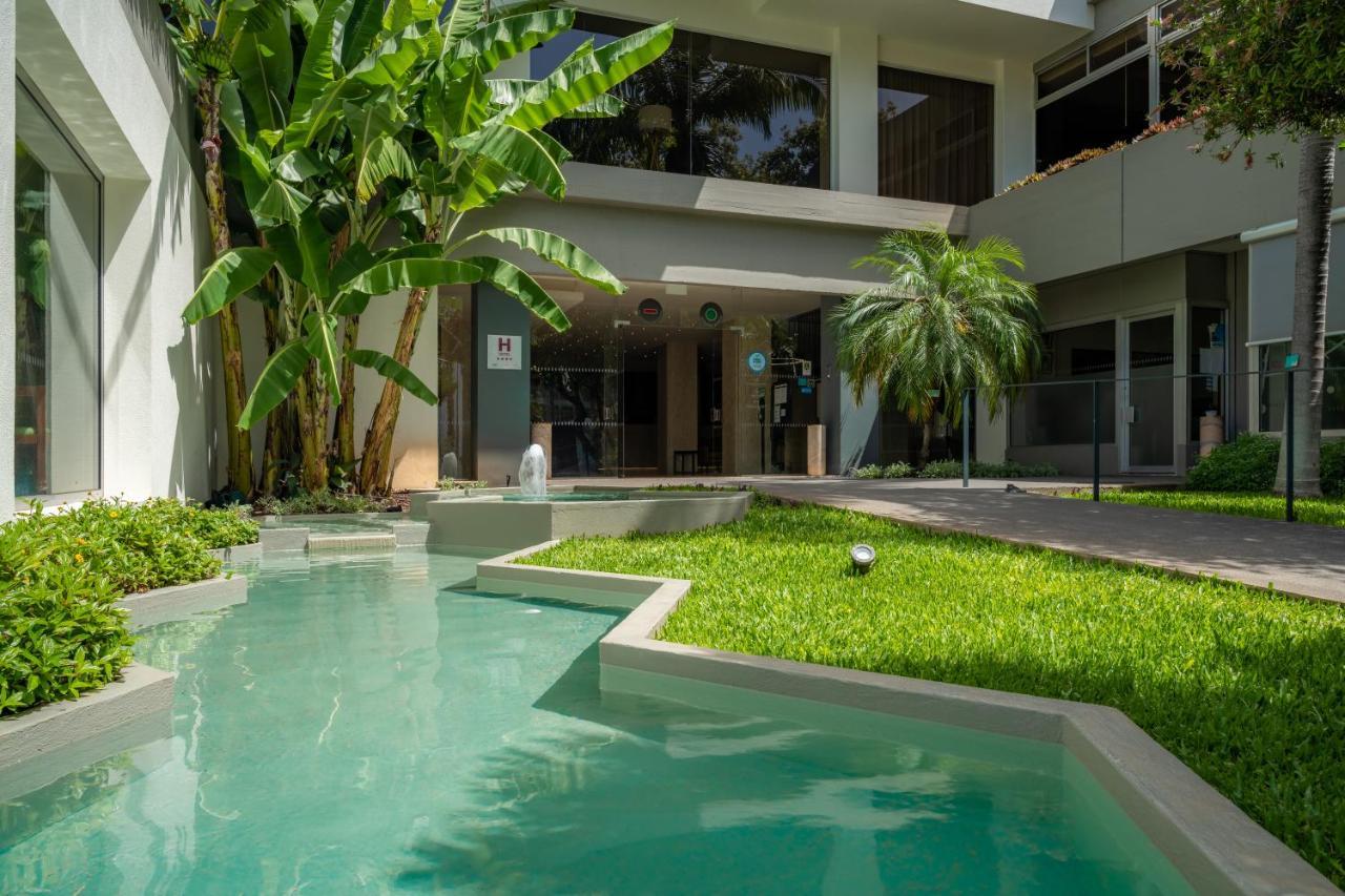 Hotel Girassol - Suite Hotel فونشال المظهر الخارجي الصورة